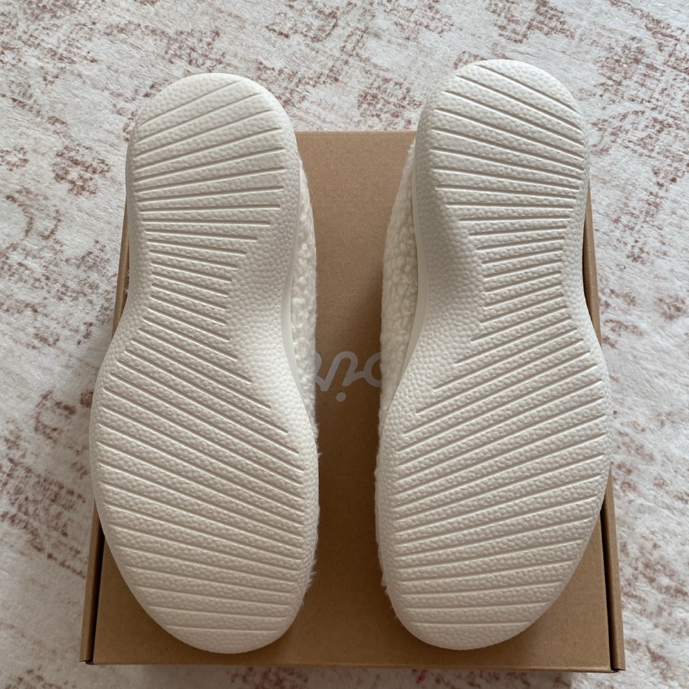 Allbirds Women’s Wool Runner Fluff Sz. 8 White - Picture 5 of 8